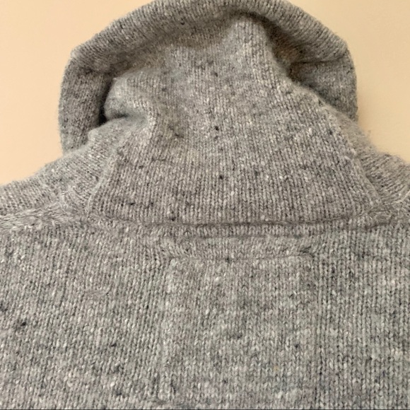 ❤️ H&M Sweater - Picture 8 of 8